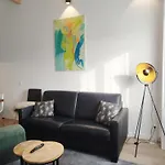 Studio A La Villa Voltaire Apart Otel Clamart