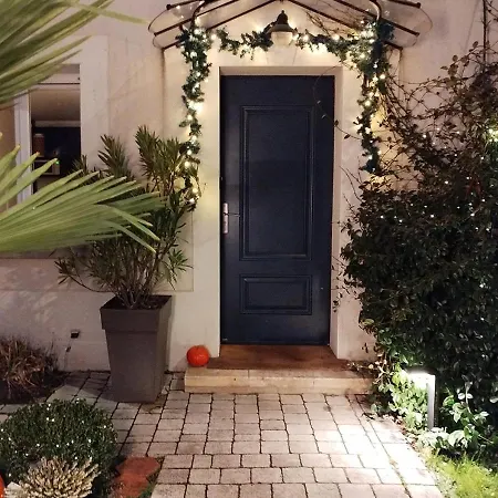 Studio A La Villa Voltaire