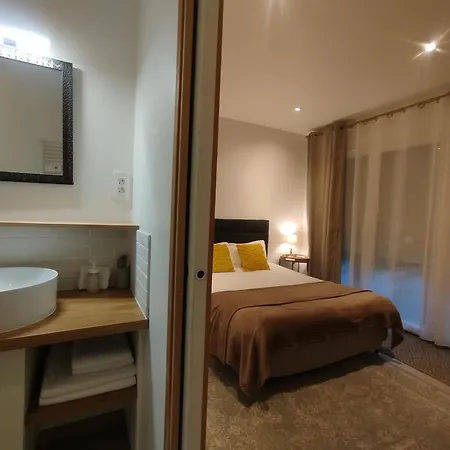 Apart Otel Studio A La Villa Voltaire Clamart