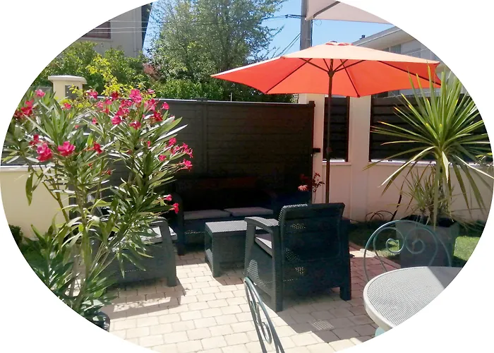 Voltaire アパートホテル 3*